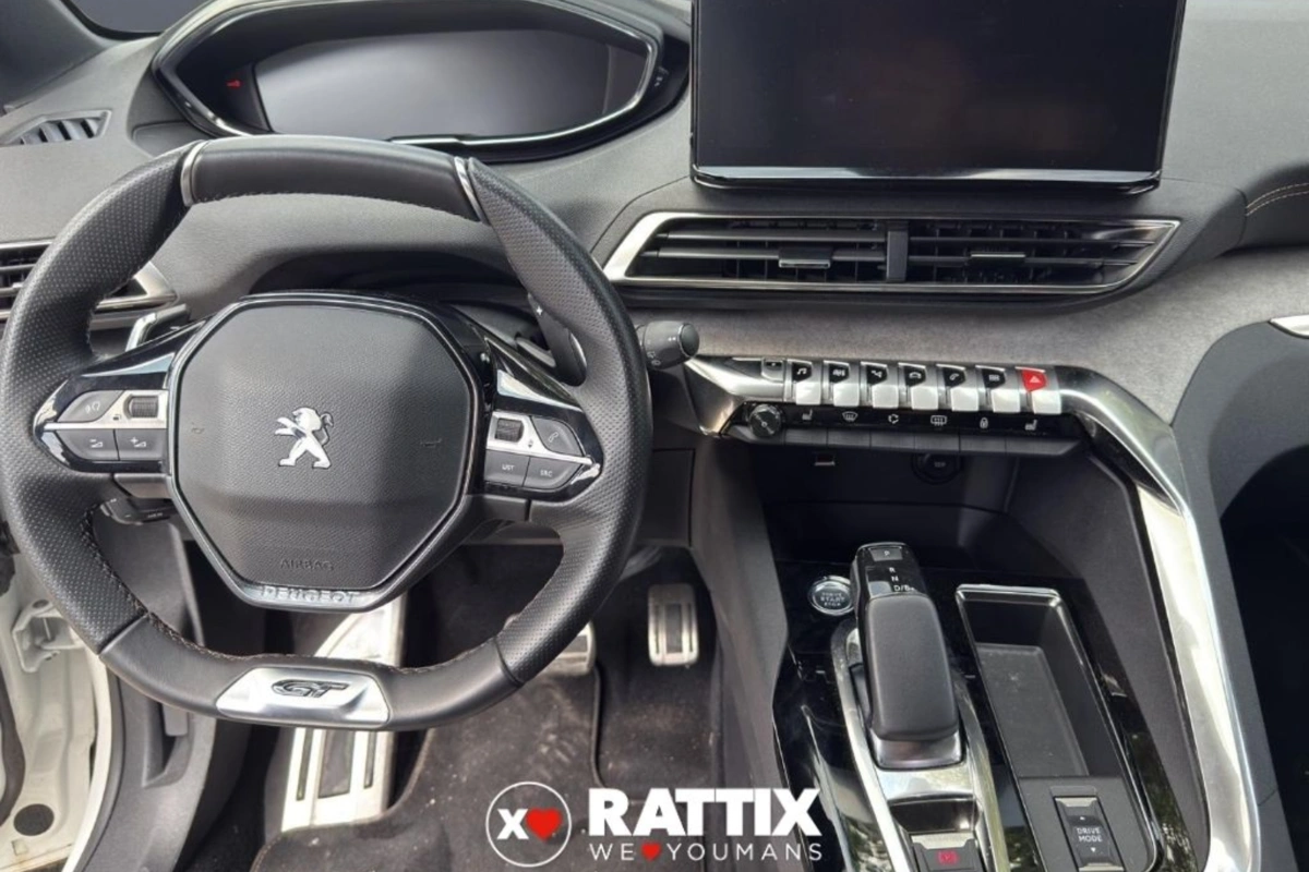 PEUGEOT 3008 1.6 hybrid4 GT Pack 300cv e-eat8 1.6 hybrid4 GT Pack 300cv e-eat8